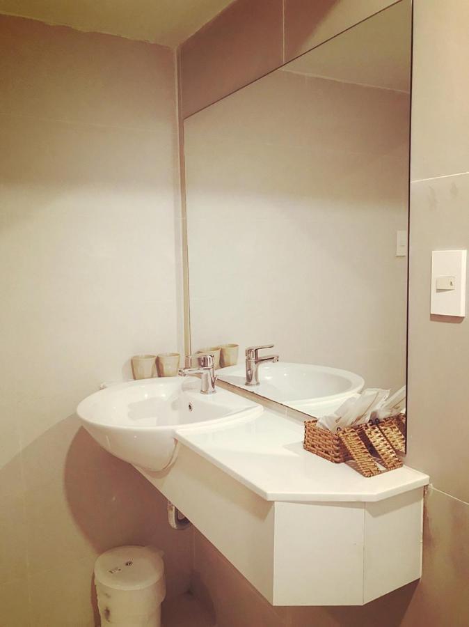 Simmi 5 Hotel & Apartment 胡志明市 外观 照片