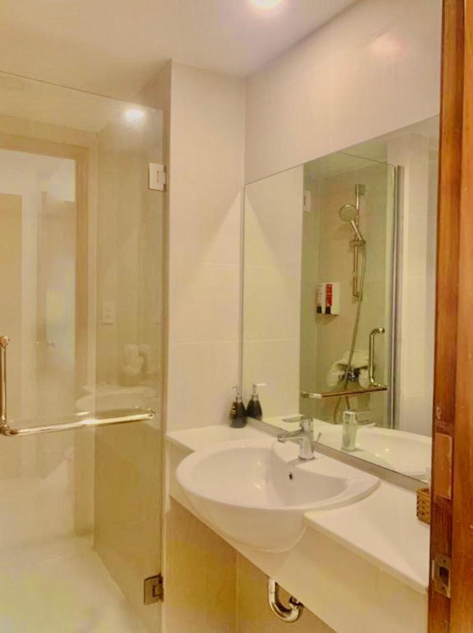 Simmi 5 Hotel & Apartment 胡志明市 外观 照片